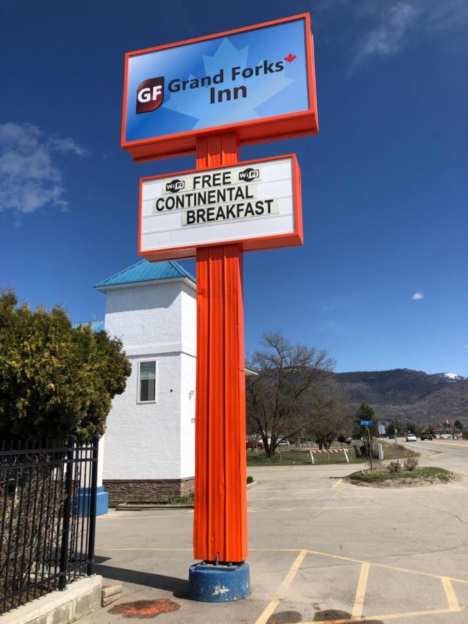 Grand Forks Inn Exterior photo